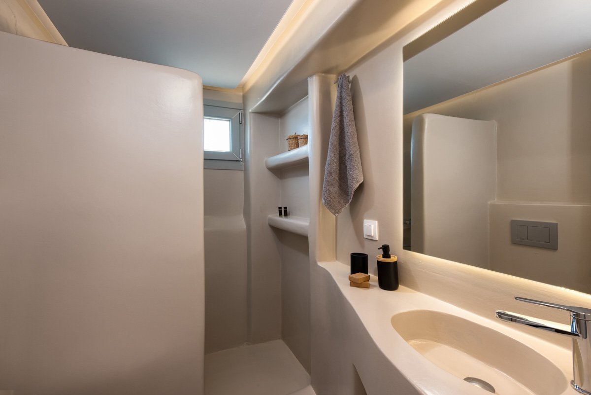 Superior Residence Bathroom